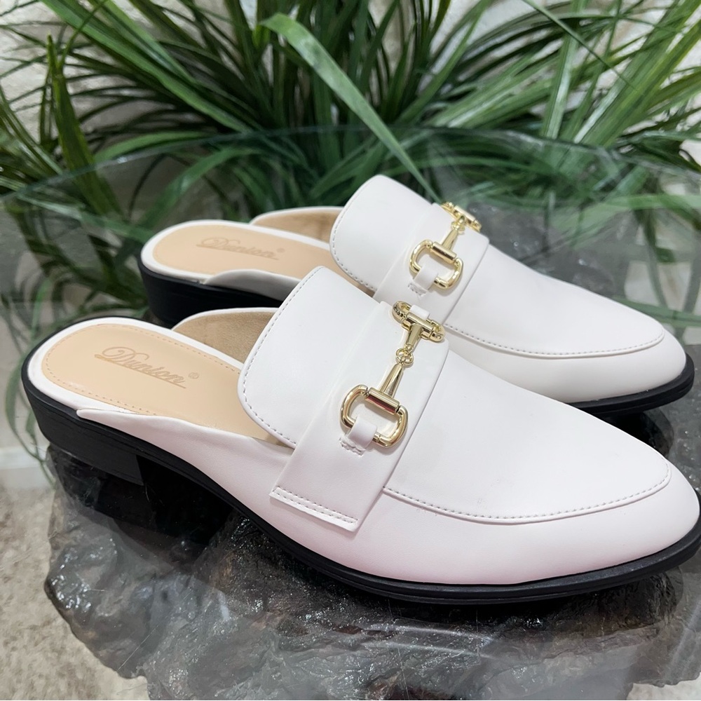 💥NWT💥 DUNION Comfortable Casual Slip On White Faux Leather Mules  Size 8
